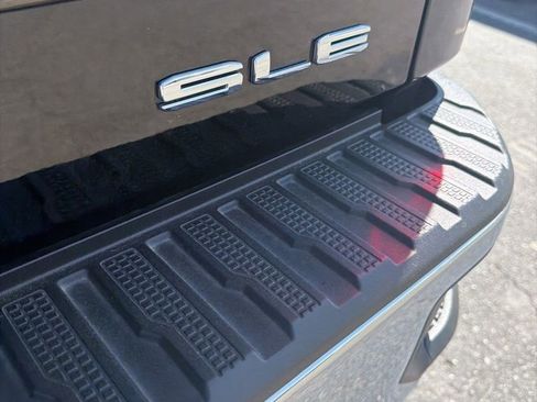 Used 2024 GMC Sierra 1500 SLE image 6