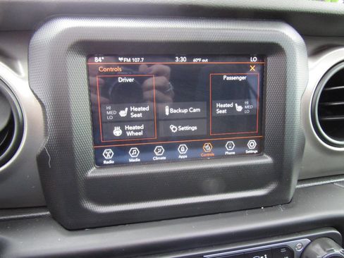 Used 2021 Jeep Wrangler Unlimited Sport AWD/4WD image 17