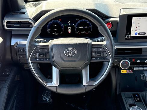 Used 2025 Toyota 4Runner TRD Off-Road AWD/4WD image 23