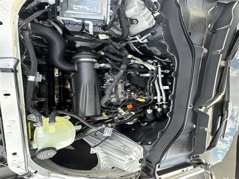 New 2025 Ford Explorer Active w/ Active Comfort Package image 10