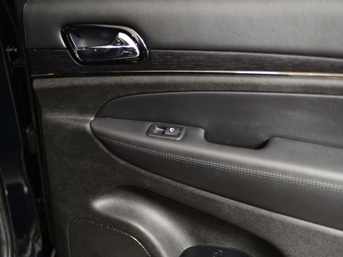 Used 2020 Jeep Grand Cherokee High Altitude image 22