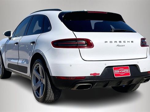 Used 2017 Porsche Macan Base image 4