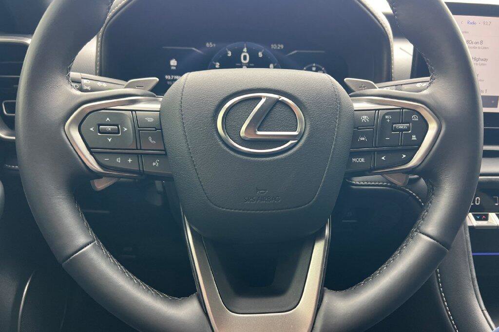 Used 2026 Lexus IS 350 F Sport RWD image 23