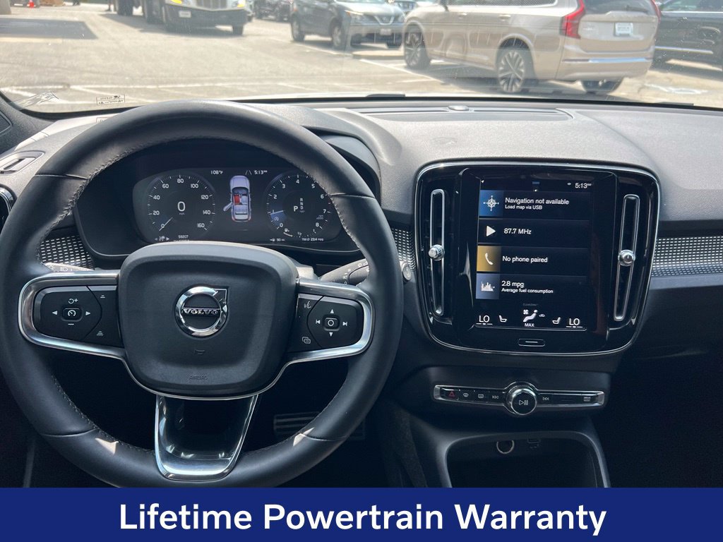 Certified 2022 Volvo XC40 T5 R-Design w/ Advanced Package AWD/4WD image 22