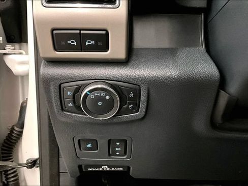 Used 2022 Ford F350 Lariat w/ Lariat Ultimate Package AWD/4WD image 36