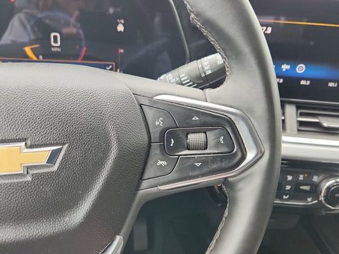 Certified 2025 Chevrolet Trax LT w/ LT Convenience Package FWD image 22