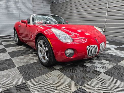 Used 2006 Pontiac Solstice Convertible w/ Premium Package RWD image 5