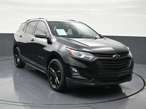 Used 2020 Chevrolet Equinox LT w/ Midnight Edition image 8