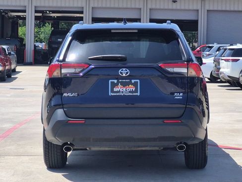Certified 2025 Toyota RAV4 XLE AWD/4WD image 5