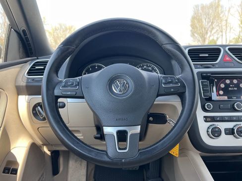Used 2014 Volkswagen Eos Komfort image 8
