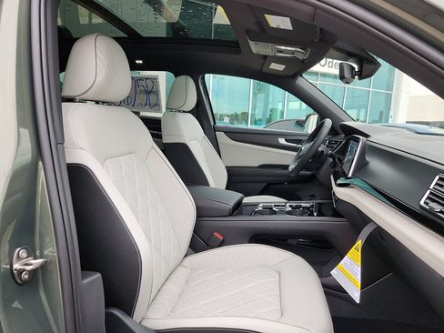 New 2026 Volkswagen Atlas Cross Sport SEL Premium R-Line image 15