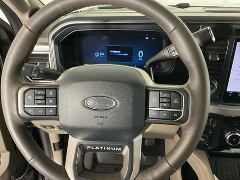 Certified 2025 Ford F250 Platinum w/ Platinum Plus Package image 20