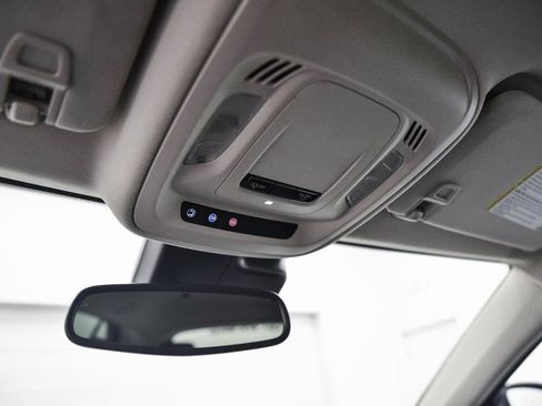 Used 2021 Buick Envision Essence image 17