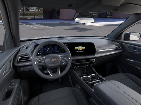 New 2026 Chevrolet Traverse LT FWD image 15
