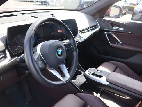 Used 2025 BMW X2 xDrive28i AWD/4WD image 11