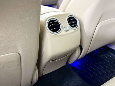 Used 2021 Mercedes-Benz GLC 300 image 16