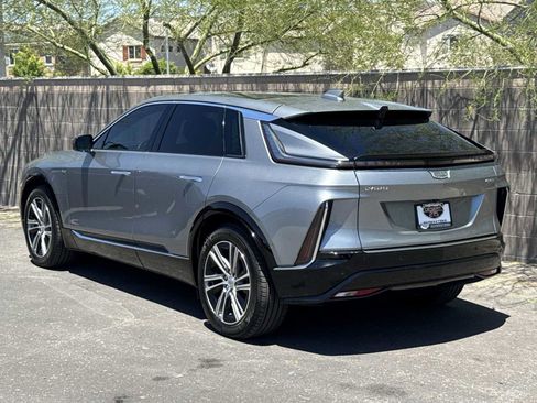 Used 2024 Cadillac Lyriq Luxury RWD image 4