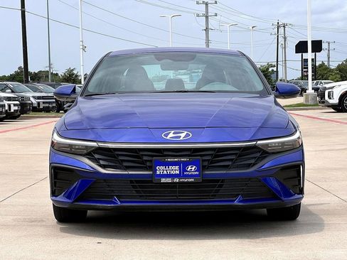 Used 2024 Hyundai Elantra SEL image 9