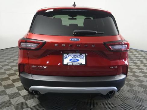 Used 2025 Ford Escape Active w/ Cold Weather Package AWD/4WD image 4