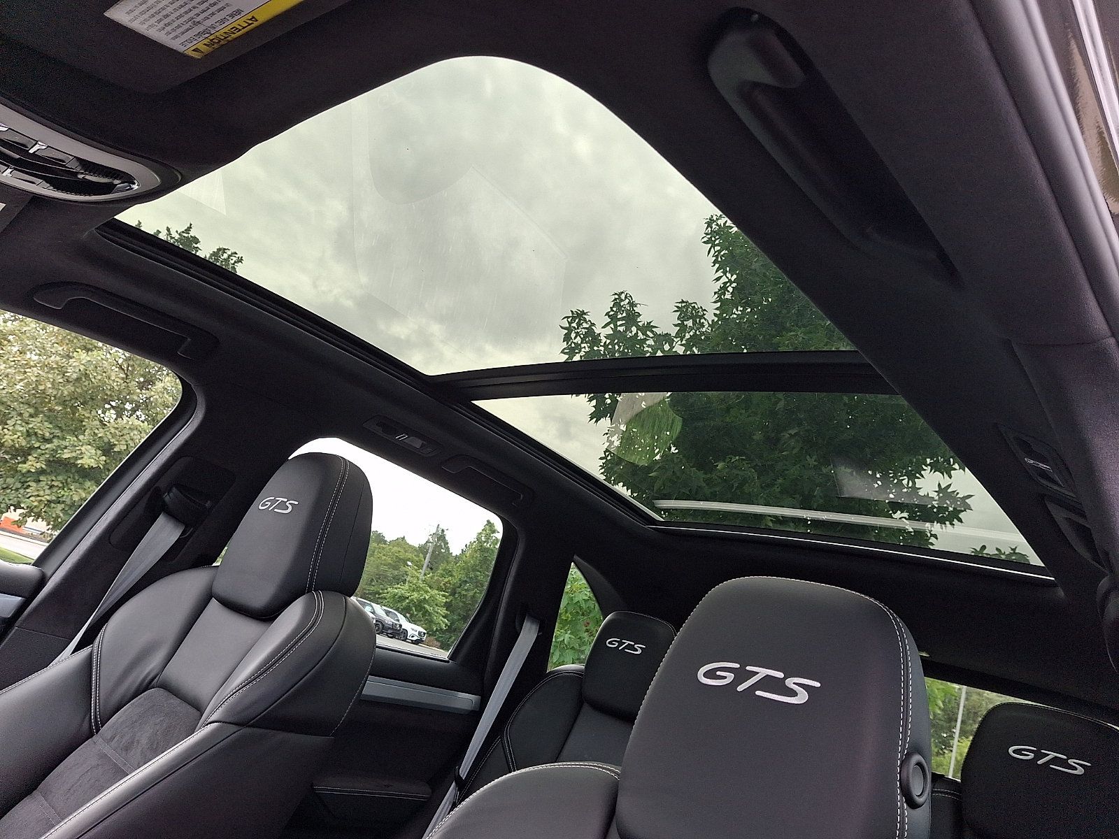 Used 2016 Porsche Cayenne GTS AWD/4WD image 15