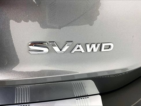 Used 2023 Nissan Rogue SV AWD/4WD image 14