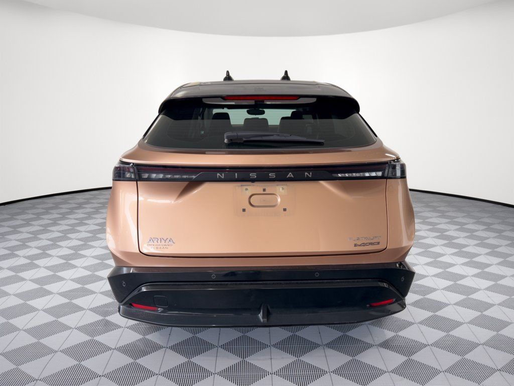 Used 2024 Nissan Ariya AWD image 8