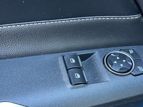 Used 2021 Ford Mustang Shelby GT500 w/ Technology Package image 12