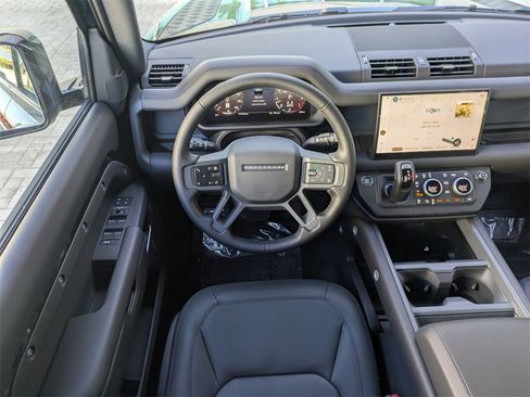 New 2025 Land Rover Defender 130 S image 17