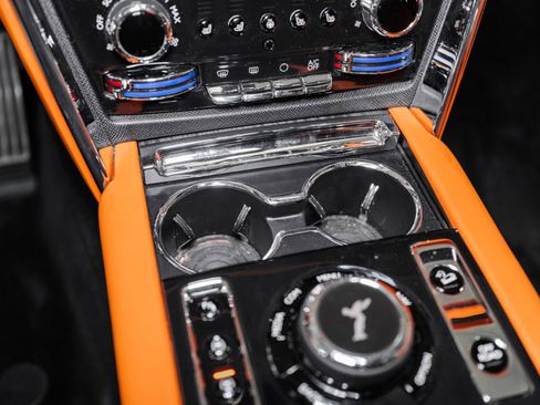 Used 2022 Rolls-Royce Cullinan w/ Dark Exterior Package image 53