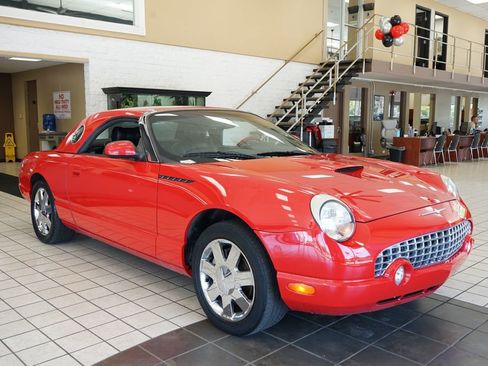 Used 2002 Ford Thunderbird RWD image 12
