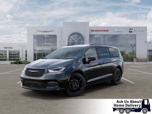 New 2026 Chrysler Pacifica Select w/ S Appearance Package FWD image 1