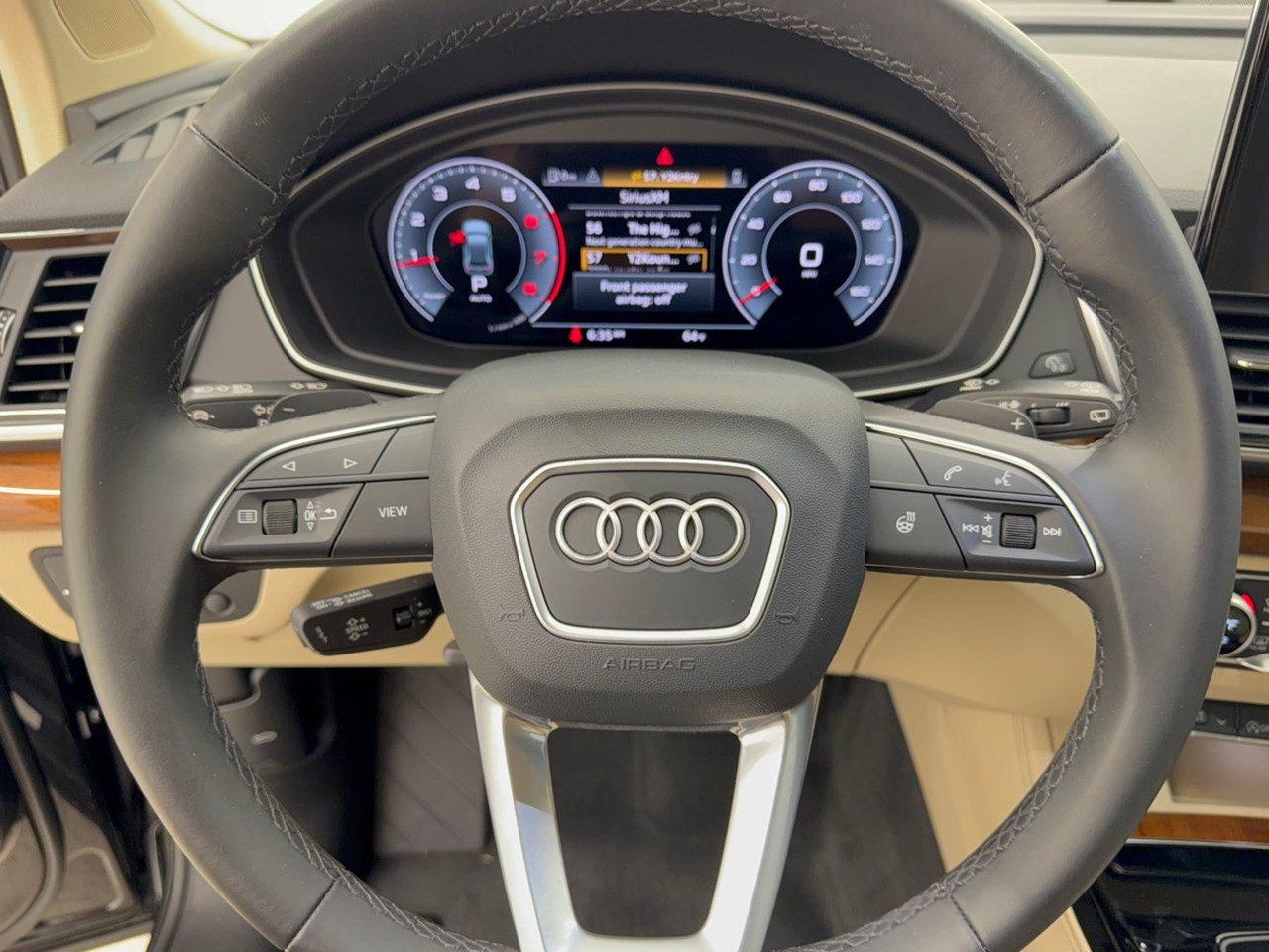 Used 2023 Audi Q5 2.0T Premium Plus w/ Premium Plus Package AWD/4WD image 10
