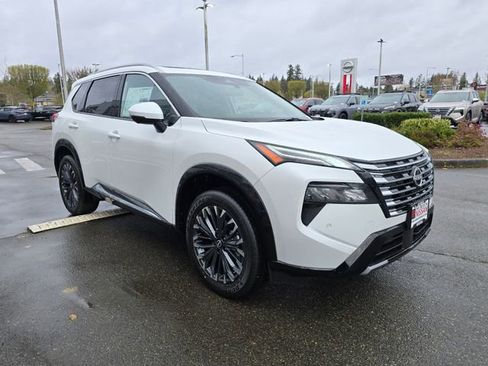 New 2026 Nissan Rogue Platinum AWD/4WD image 3