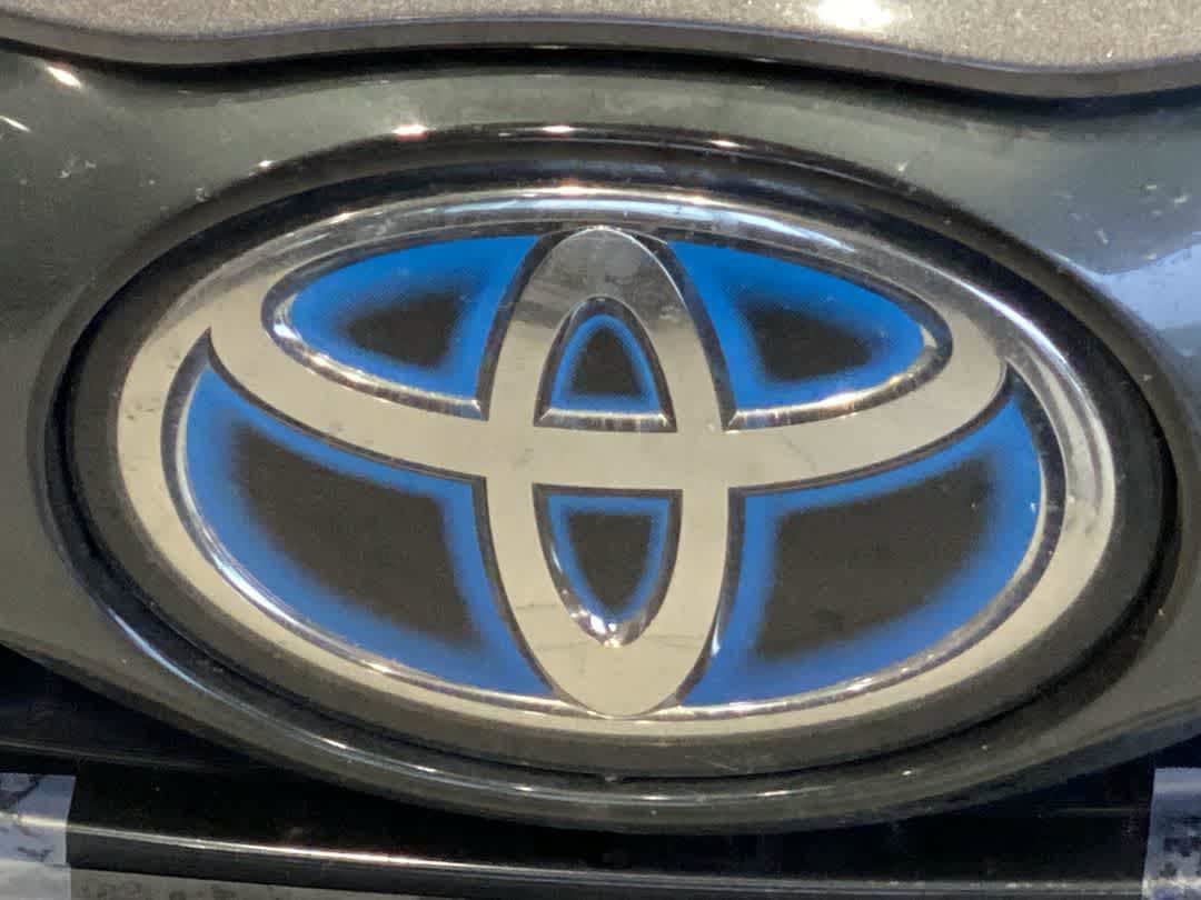 Used 2022 Toyota Prius Prime XLE FWD image 10