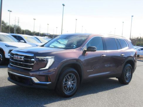 Used 2025 GMC Acadia Elevation image 3