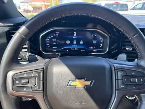 Used 2024 Chevrolet Silverado 1500 High Country AWD/4WD image 12