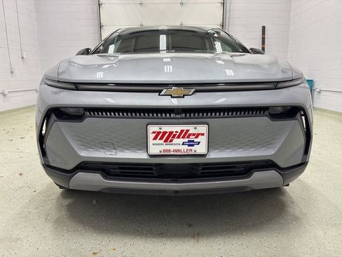 New 2026 Chevrolet Equinox EV LT w/ Convenience Package II AWD/4WD image 7
