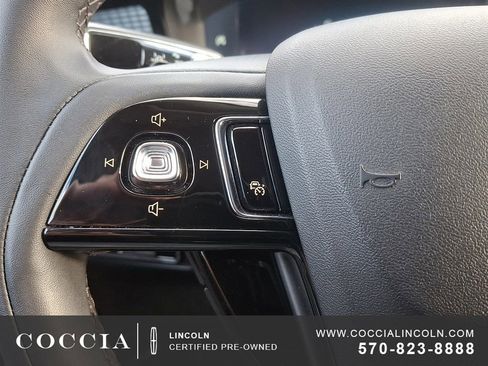 Certified 2024 Lincoln Corsair AWD image 22