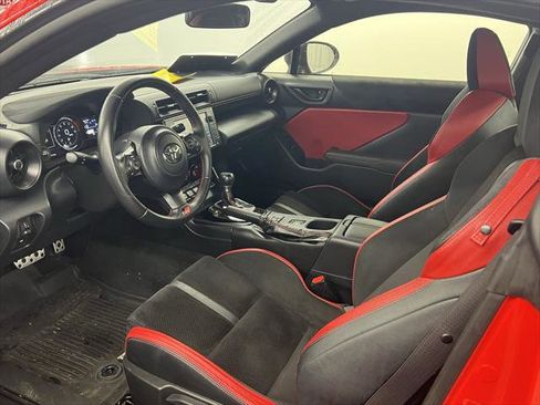 Certified 2024 Toyota GR86 TRUENO Edition image 10