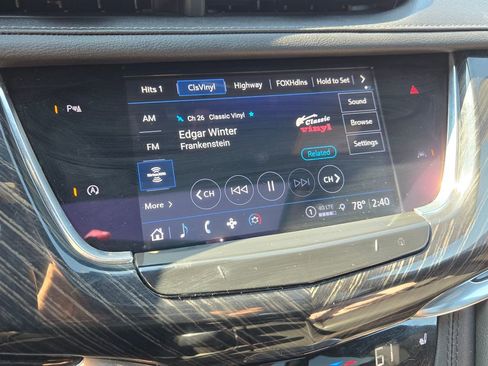 Used 2022 Cadillac XT6 Premium Luxury image 33