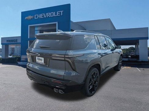 New 2026 Chevrolet Traverse RS w/ LPO, Floor Liner Package image 3