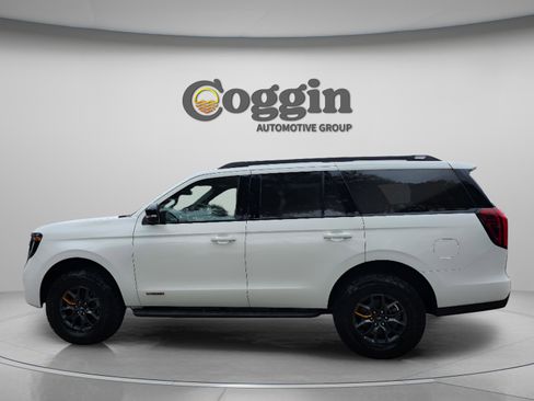 New 2026 Ford Expedition Tremor image 3