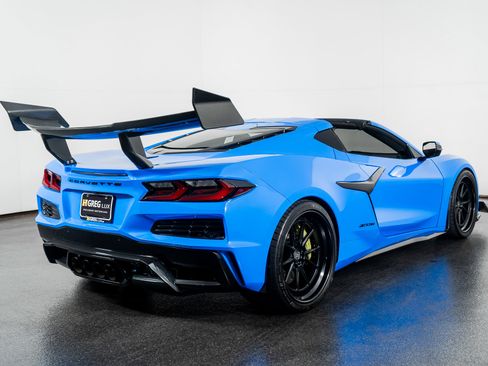 Used 2023 Chevrolet Corvette Z06 image 15