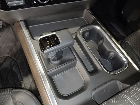 Used 2025 Chevrolet Silverado 1500 High Country w/ Technology Package image 20