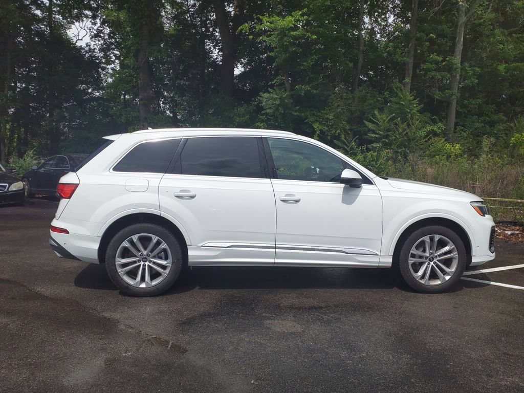 Used 2025 Audi Q7 3.0T Premium Plus AWD/4WD image 8