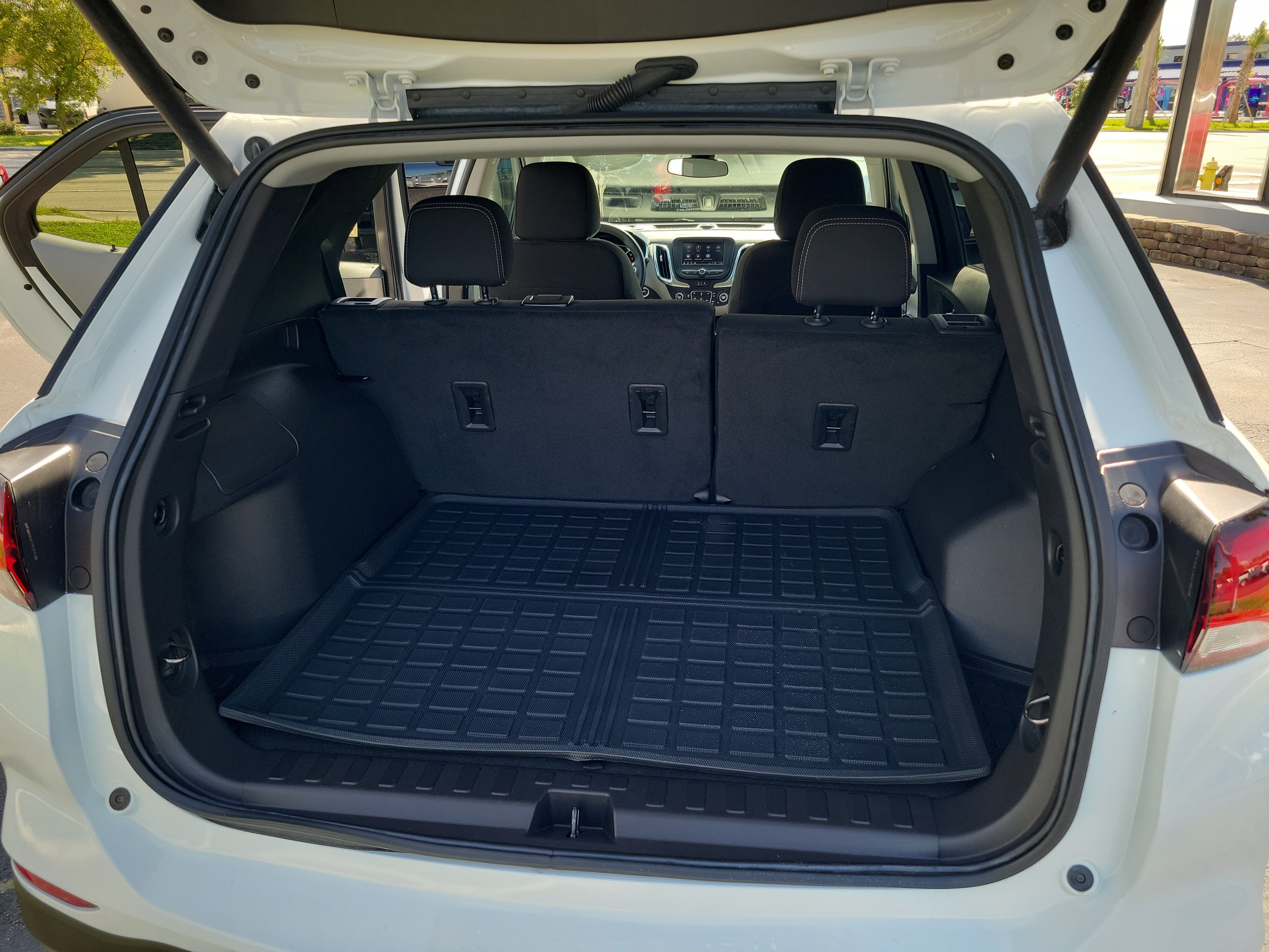 Used 2024 Chevrolet Equinox LT AWD/4WD image 7