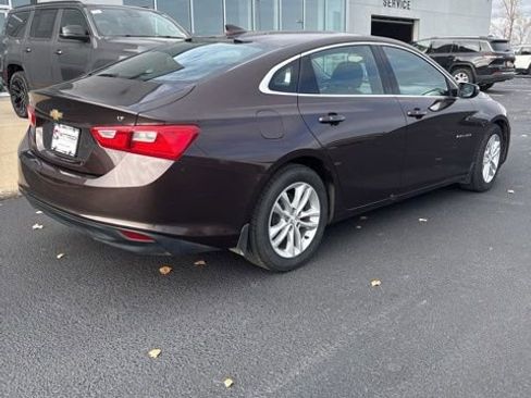 Used 2016 Chevrolet Malibu LT image 2