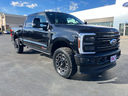 Used 2025 Ford F350 Platinum image 1