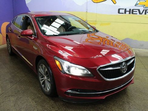 Used 2018 Buick LaCrosse Premium image 4