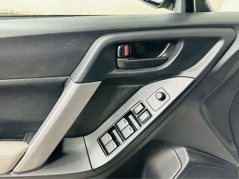 Used 2018 Subaru Forester 2.5i Premium w/ All-Weather Package image 22